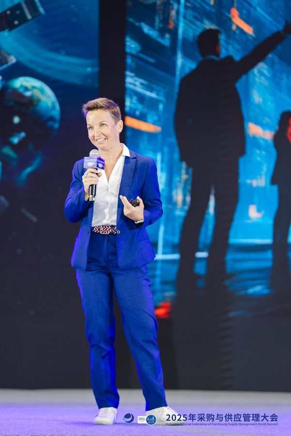 Dorka Nagy-Józsa delivering a keynote at the IFPSM World Summit in Shanghai